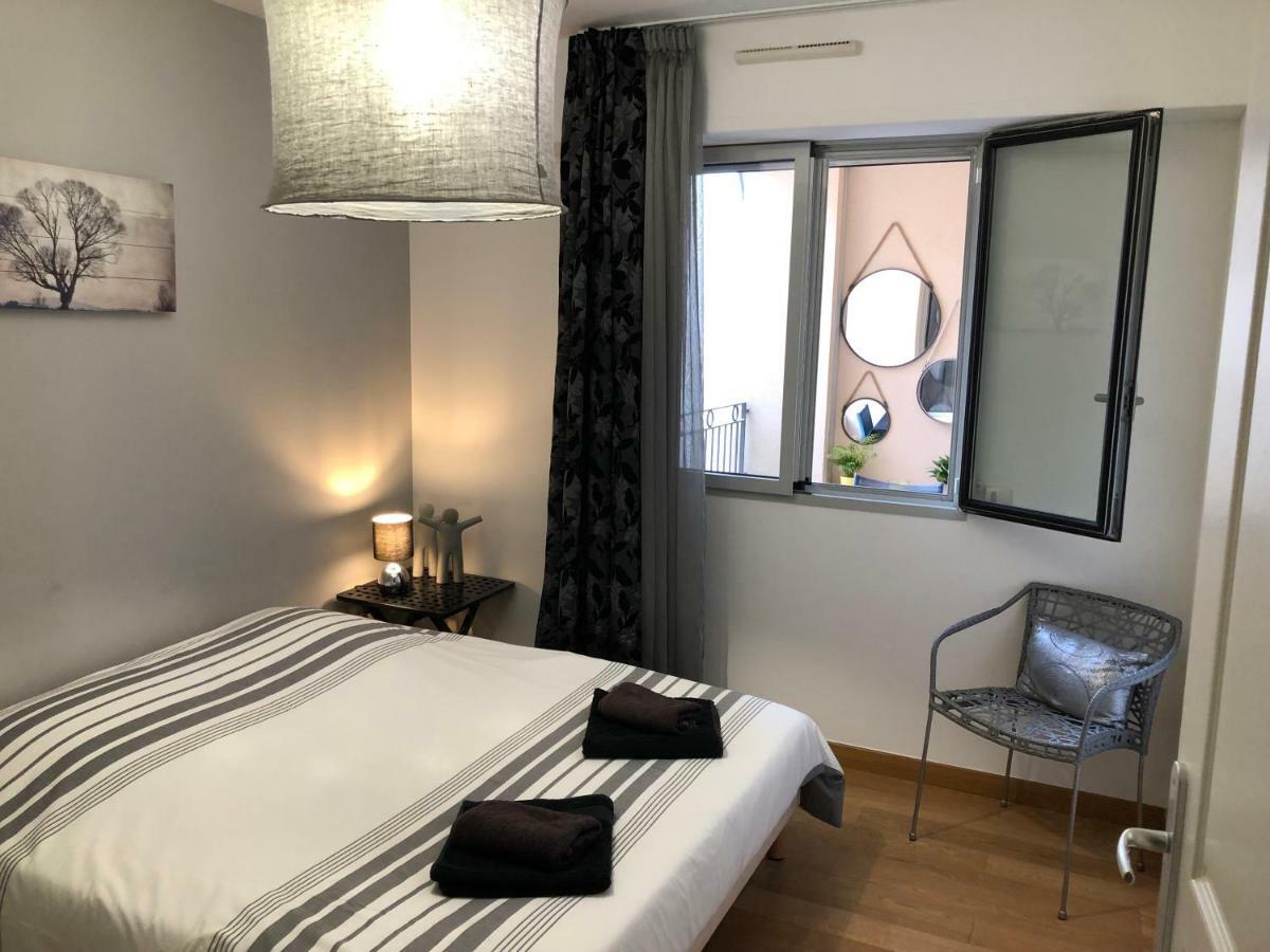Appartement 10 Rue de la Rampe à Cannes Extérieur photo